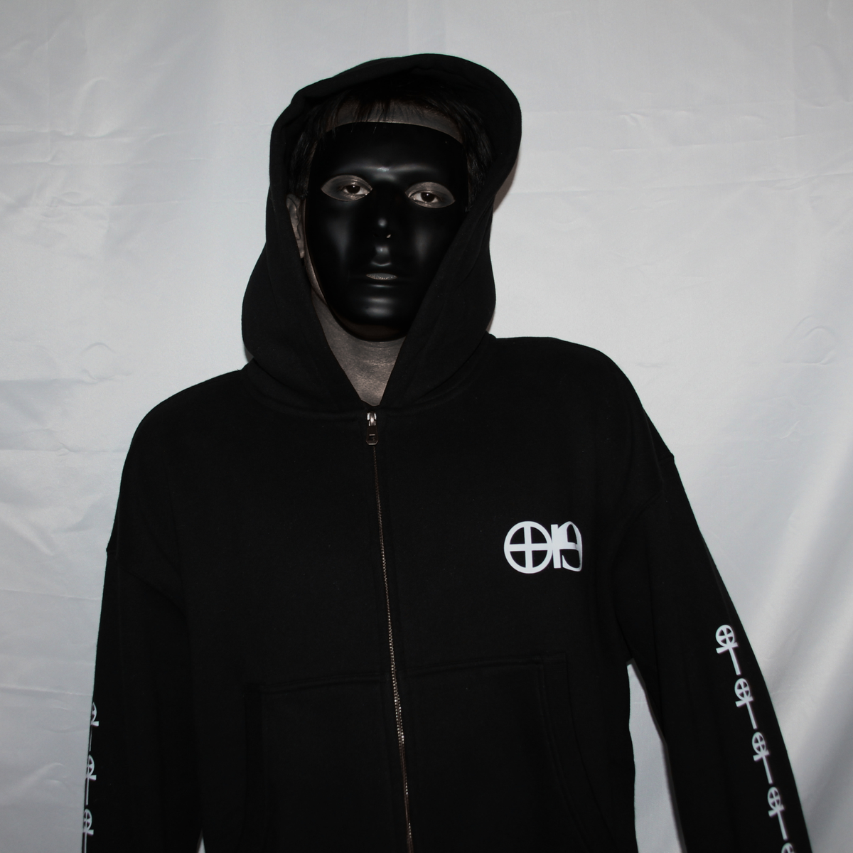 GNOSTA'S "TRIPLE CROSS" OVERSIZED BOXY ZIP-UP