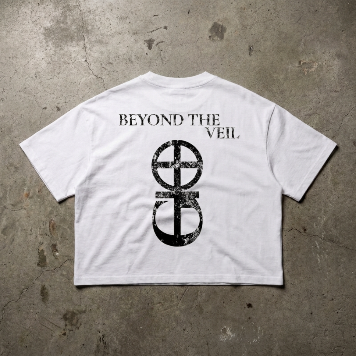 GNOSTA'S "BYV" CROPPED T-SHIRT